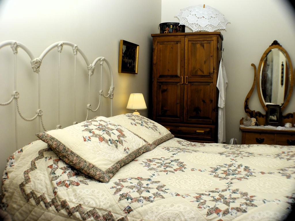 Doctor'S House B & B Tara Phòng bức ảnh